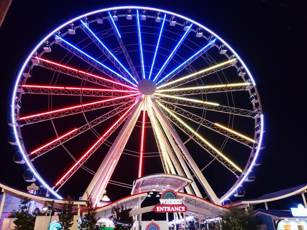 Magical Moments, Hot Tub, Wifi, 1089 Free Tickets Each Paid Day, Dollywood And More แกตลิงเบิร์ก ภายนอก รูปภาพ