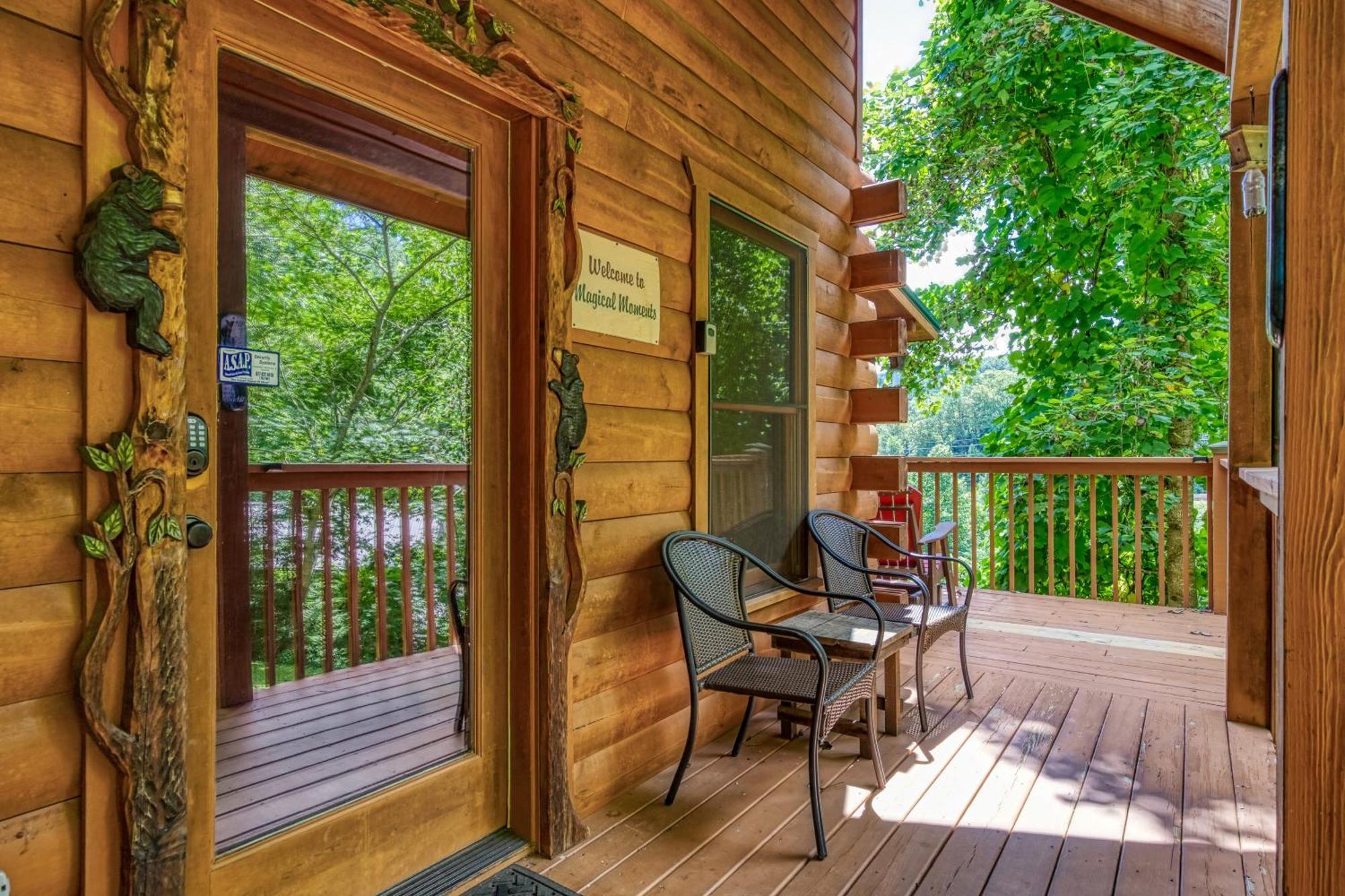 Magical Moments, Hot Tub, Wifi, 1089 Free Tickets Each Paid Day, Dollywood And More แกตลิงเบิร์ก ภายนอก รูปภาพ
