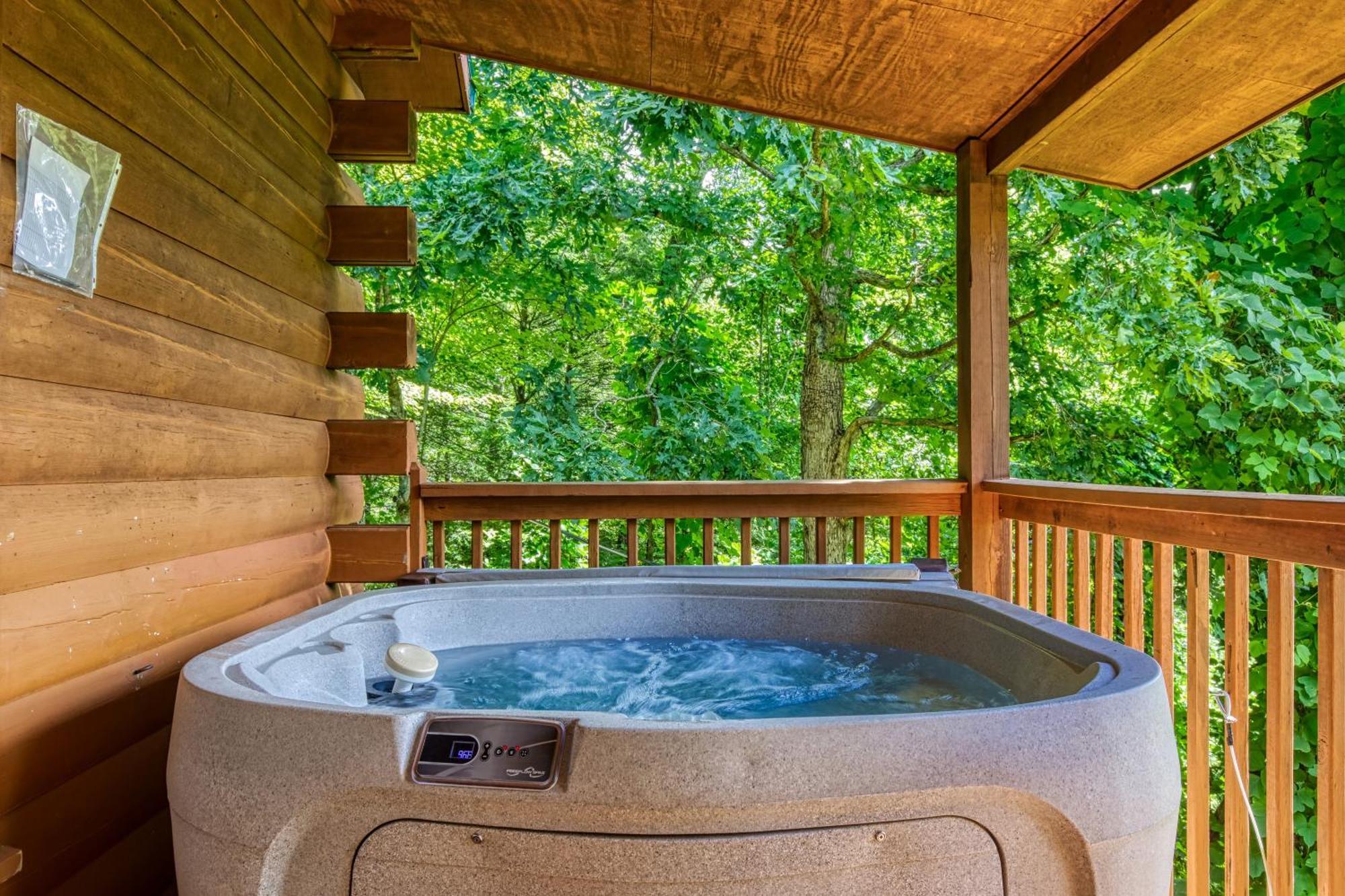 Magical Moments, Hot Tub, Wifi, 1089 Free Tickets Each Paid Day, Dollywood And More แกตลิงเบิร์ก ภายนอก รูปภาพ